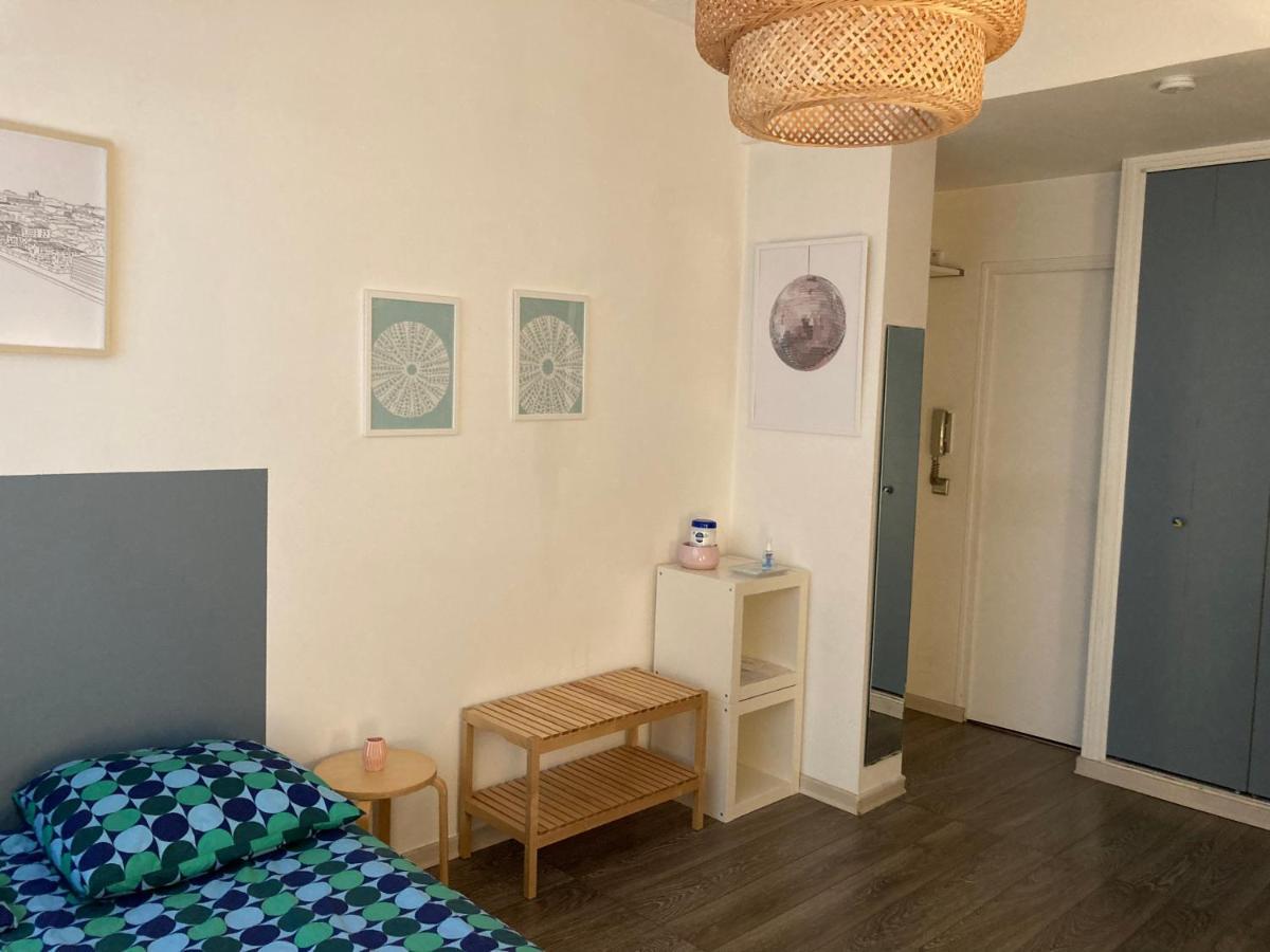 Dragon Avec Gardien Appartement *